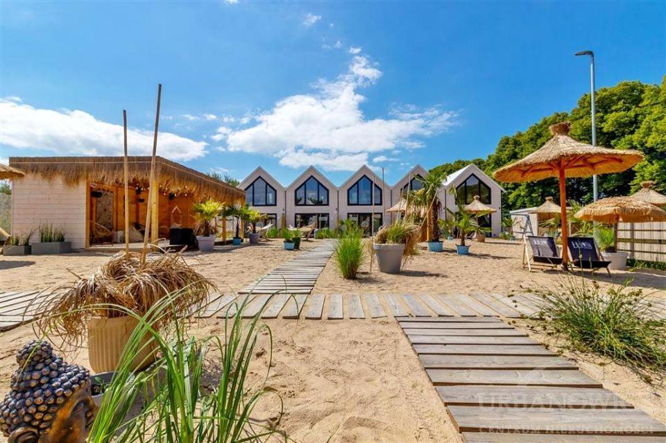 Lulu Holiday Resort Domki Z Podgrzewanym Basenem ميلنو المظهر الخارجي الصورة